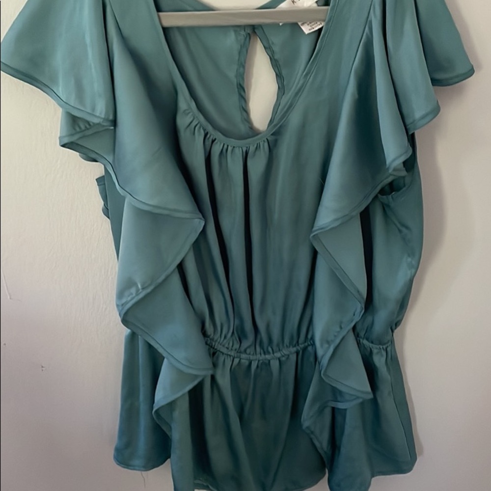 Teal top